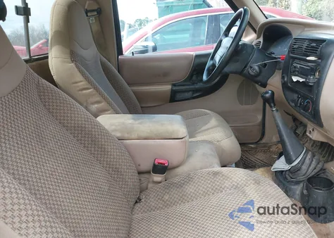 1998 Ford Ranger Splash/Xl/Xlt из США, поврежденный, VIN 1FTYR10CXWUB48957